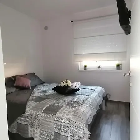 Antolak Apartment Vir Exterior photo